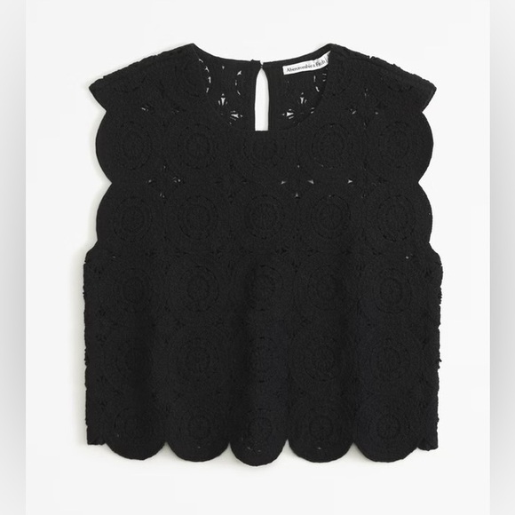 NWT Abercrombie Crochet-Style Mosaic Tile Shell Top - Picture 2 of 8